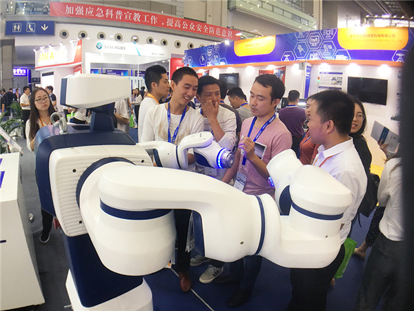 1539226382332890.jpg 观众1.jpg